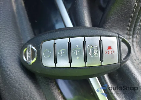 2018 Nissan Rogue Sv z USA, uszkodzony, nr VIN KNMAT2MT3JP588626